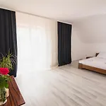 Margit Sziget Apartment