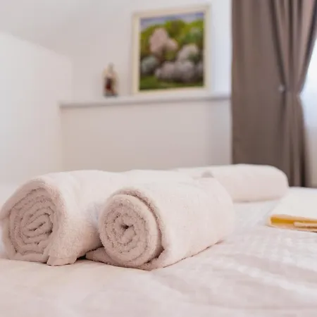 Margit Sziget Apartment